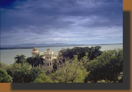 Cienfuegos : le Palacio del Valle (2).